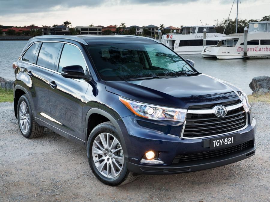  Toyota Kluger 2014 года  (фото 17 из 23)
